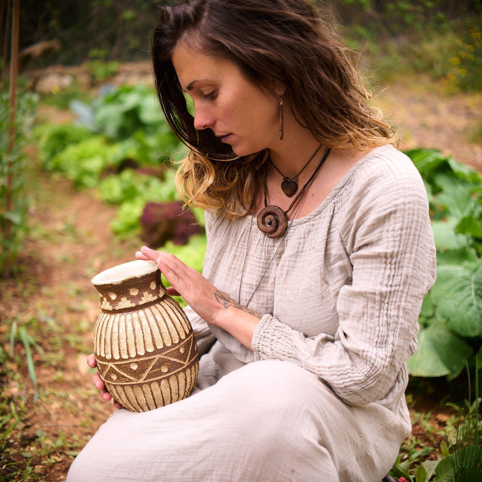 ##Arteencerámica #objetosmágicos #objetosmágicoscerámica #ceramicaartesanal #ventadecerámicas #ceramicaterracota #ceramicaritual #alfareriaarte #almacerámicas #objetosrituales #objetoscerámica