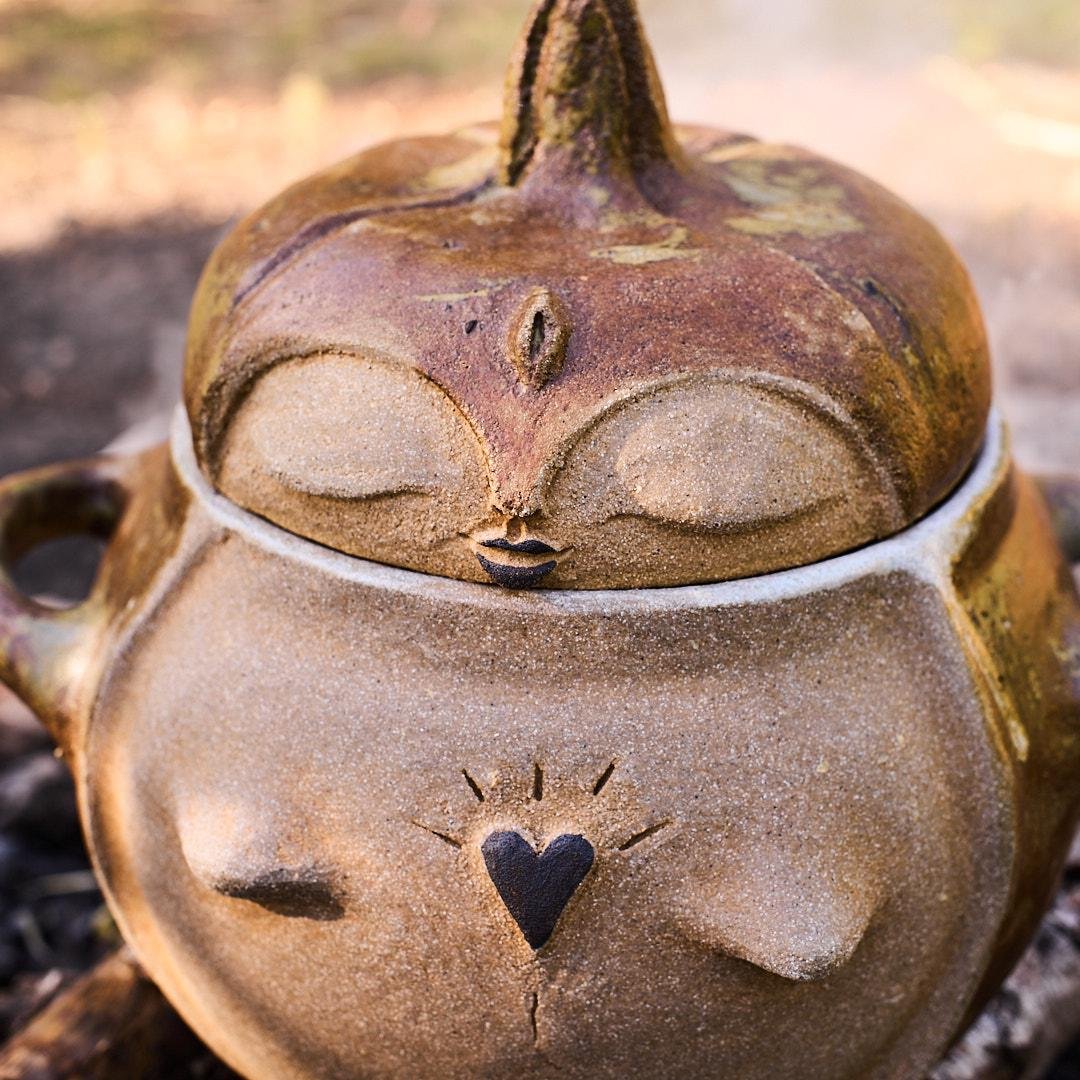 #Arteencerámica #objetosmágicos #objetosmágicoscerámica #ceramicaartesanal #ventadecerámicas #ceramicaterracota #ceramicaritual #alfareriaarte #almacerámicas #objetosrituales #objetoscerámica