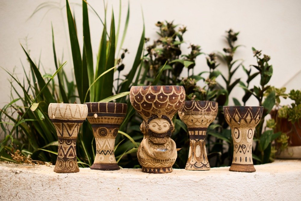 Natalia Descalza: Arte en cerámica en Ibiza - Objetos mágicos cerámica - Cerámica artesanal en Ibiza - Cerámica ritual