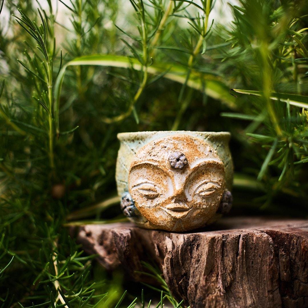 ##Arteencerámica #objetosmágicos #objetosmágicoscerámica #ceramicaartesanal #ventadecerámicas #ceramicaterracota #ceramicaritual #alfareriaarte #almacerámicas #objetosrituales #objetoscerámica